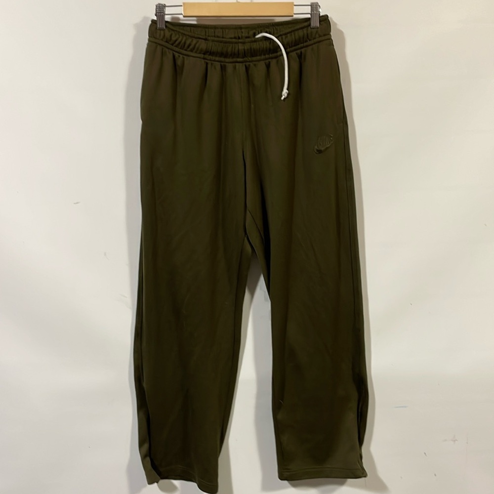 Nike athletic joggers sweatpants